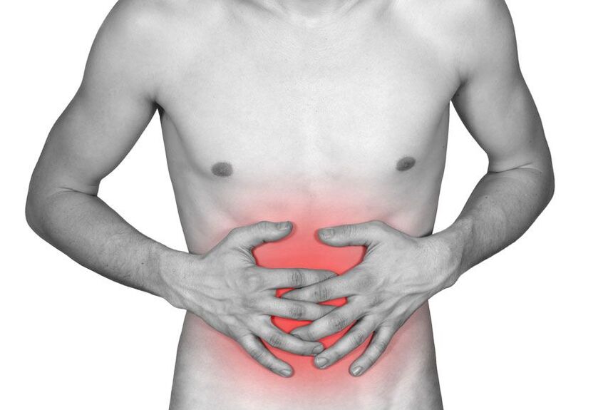 一个人的腹痛可能是寄生虫的症状